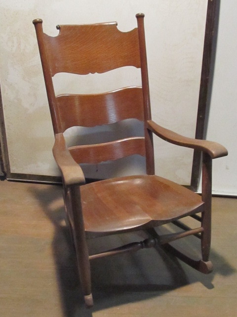 lot 82 image: Antique Oak Rocking chair