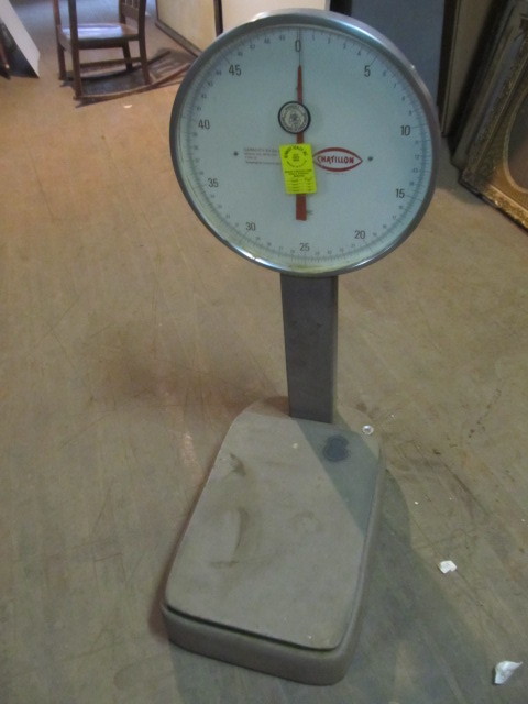 lot 98 image: Vintage Industrial CHATILLON Platform Scale