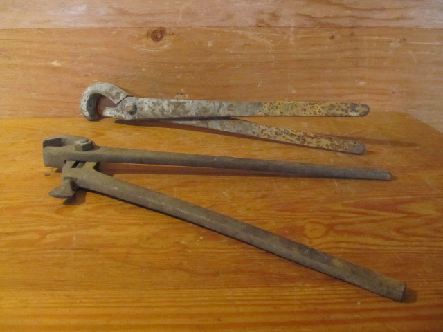 lot 229 image: Pair of LARGE Antique Pipe Tong Wrenches
