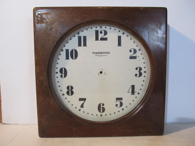 lot 248 image: Large Vintage HAMMOND Wood Case School Clock 