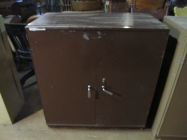 lot 262 image: Metal 2 Door Industrial Cabinet