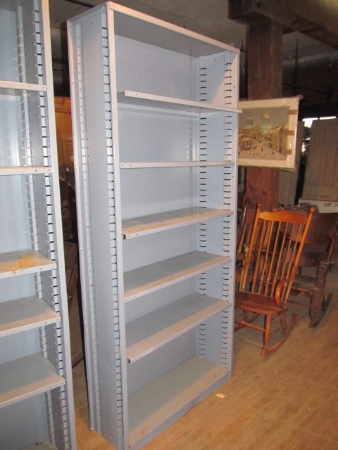lot 268 image: Industrial Metal Storage Shelf Cabinet w Adjustable Height Shelves