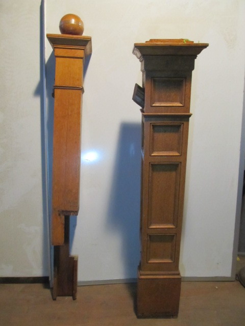 lot 279 image: 2&nbspLarge Antique Architectural Newel Posts