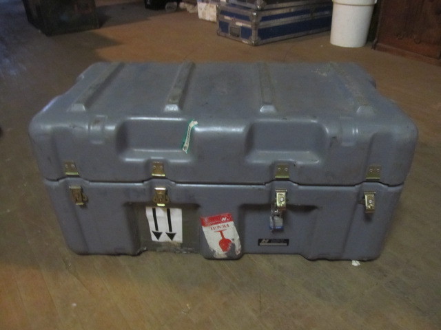 lot 331 image: Heavy Duty HARDIGG Portable Equipment Foot Locker Case