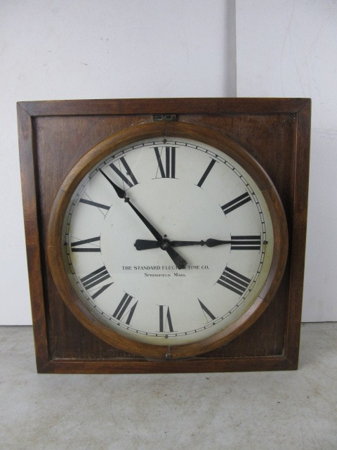 lot 300 image: Nice Original Vintage 1920s Era STANDARD ELECTRIC TIME Company DepotSchool Clock