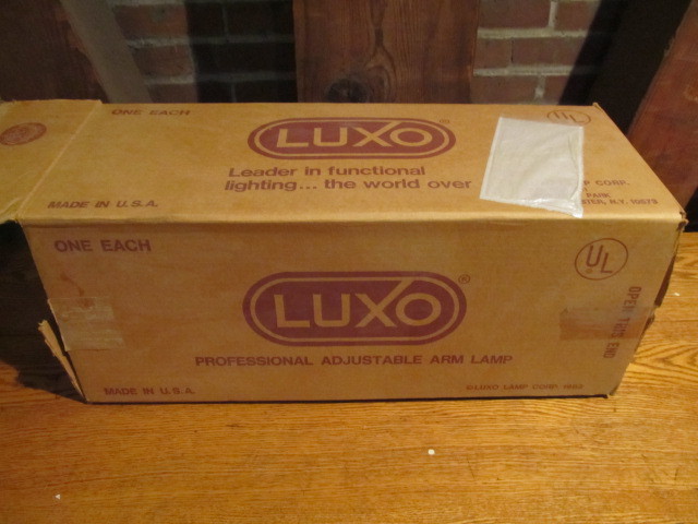 lot 337 image: NEW IN BOX&nbspVintage Industrial LUXO Shop Table Drafting Lamp - Gray