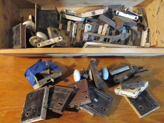 lot 376 image: Large Lot of Antique Door Hardware Locks etc.