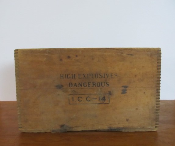 lot 106 image: Antique DUPONT High Explosives Dovetailed Wood Crate
