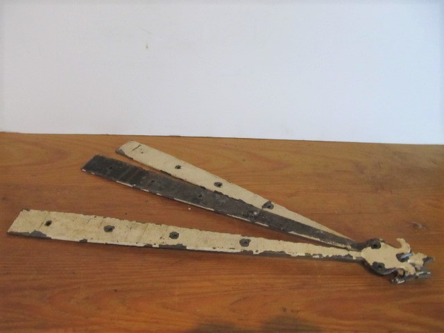 lot 152 image: Matching Set of 3 LARGE Antique Industrial Iron Hardware Door Straps