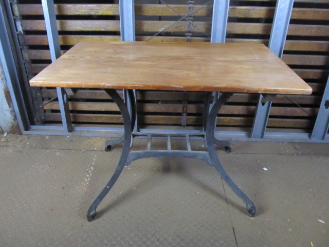 lot 5 image: Antique Industrial Cast Iron Oak Top Table