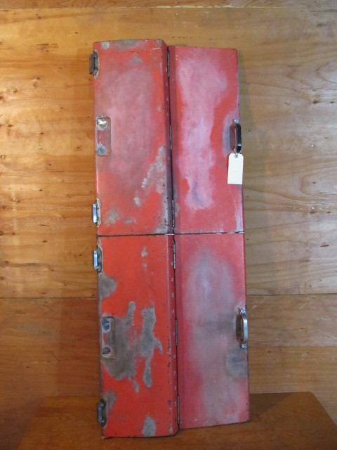 lot 390 image: Original Vintage COCA COLA Vending Machine Cooler Door