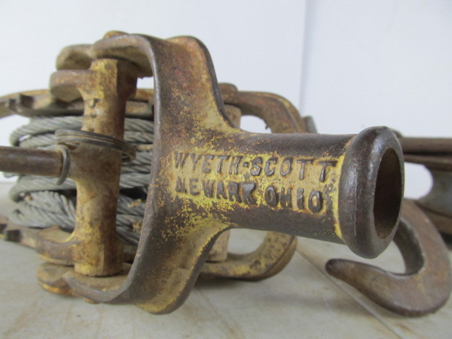 lot 441 image: Heavy Duty Antique Winch and Pulley 