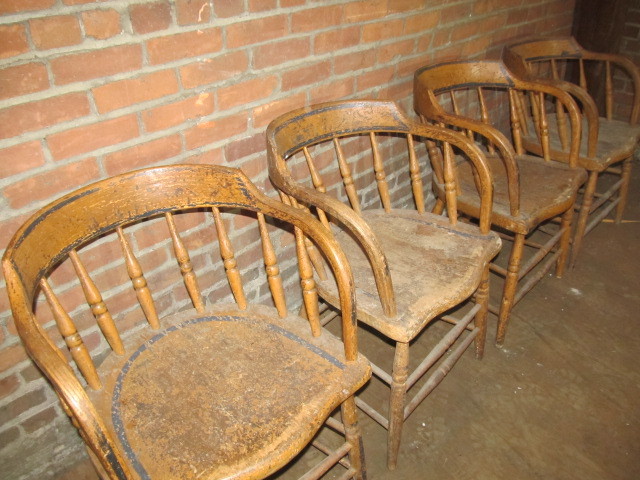 lot 427 image: Matching Set of 4 Antique Painted Curved Back Arm Chairs