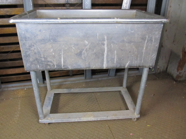 lot 369 image: Large Vintage Metal Commercial Style Sink