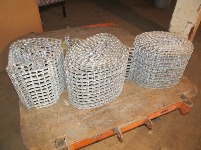 lot 434 image: 3 Rolls of Heavy Duty Steel Mesh Conveyor Belting 