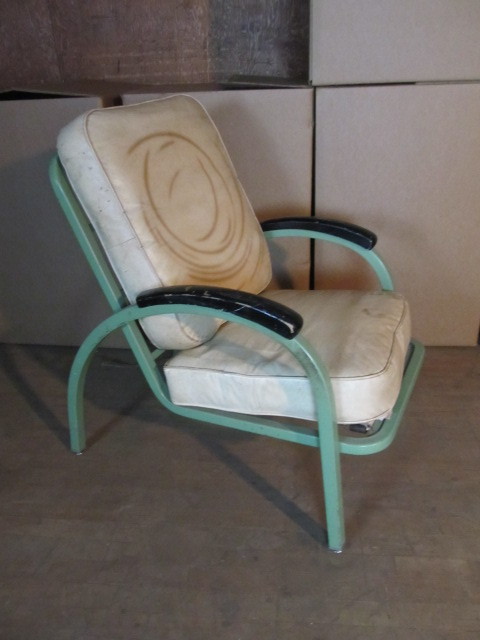 lot 436 image: Norman Bel Geddes for Simmons Furniture Curved Steel Mid Century Lounge Chair