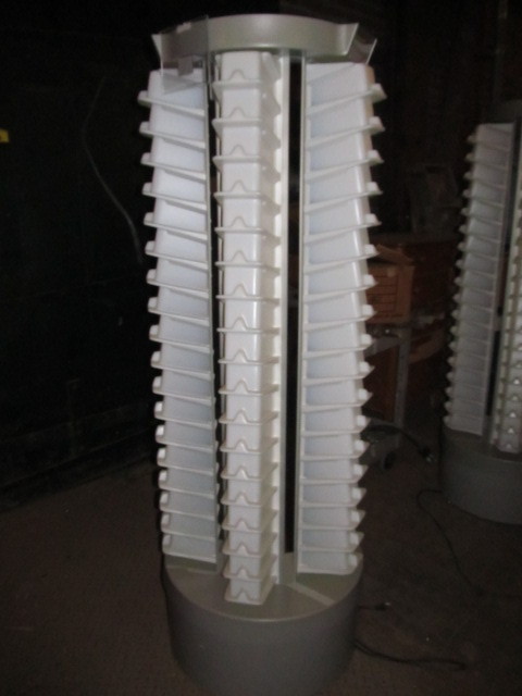lot 446 image: Rotating Retail Sunglasses Display Fixture