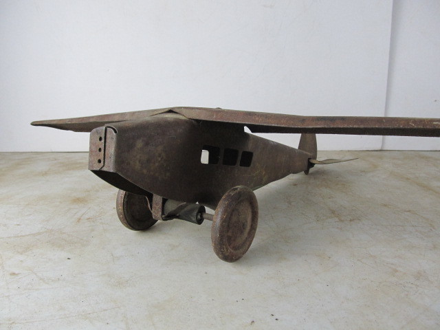 lot 451 image: Large Vintage 1920s-30s Pressed Steel US MAIL Airplane Toy