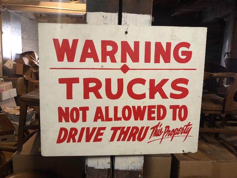 lot 32 image: Vintage 1950s Era Hand Painted Industrial Warehouse Sign - NO TRUCKS ALLOWED