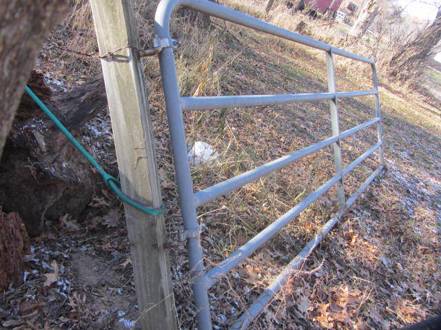 Tube Gate