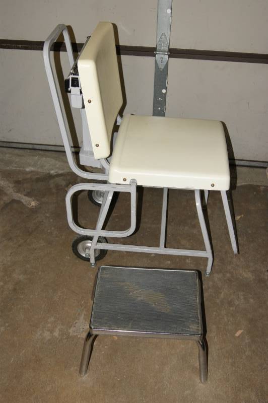 Sit Down Chair Scale
