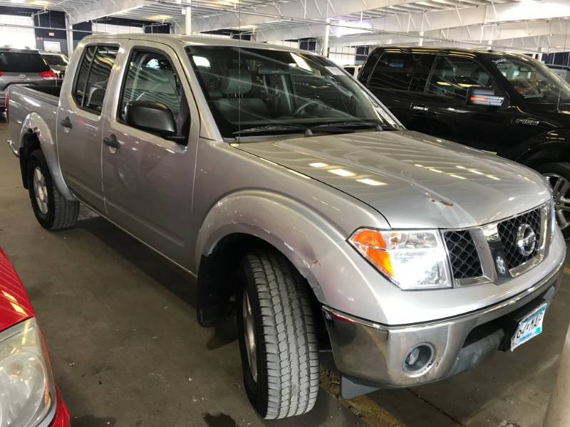 lot 10 image: 2005 Nissan Frontier SE 4x4