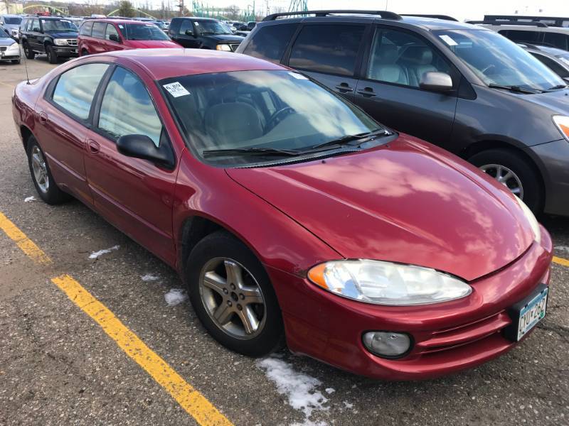 lot 16 image: 2004 Dodge Intrepid SXT