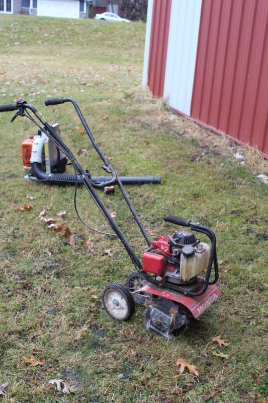 lot 252 image: Honda Cultivator