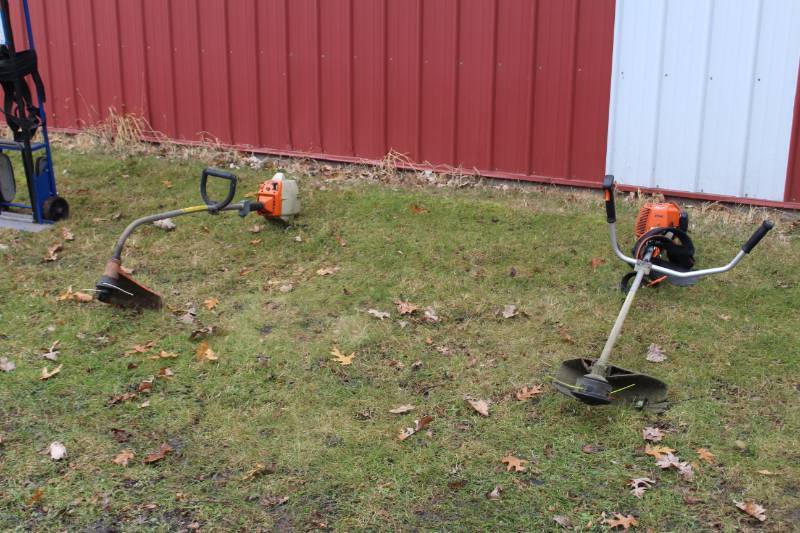 lot 259 image: Lot of (2) Stihl Gas Powered Weed Whips