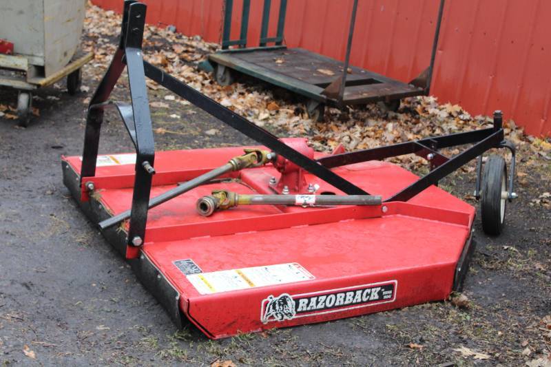 lot 246 image: Bush Hog Razorback Lawn Tractor Attachment