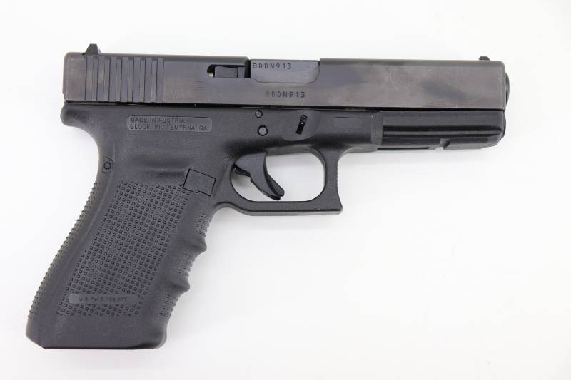 lot 2 image: Glock 21 Gen 4 .45 Auto