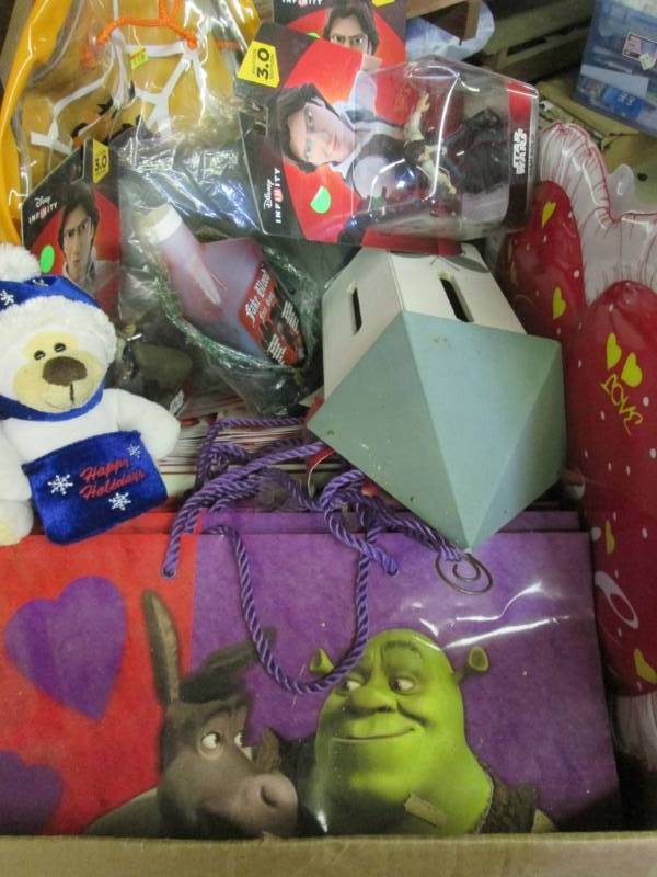 Box of Seasonal Items, Valentines I...