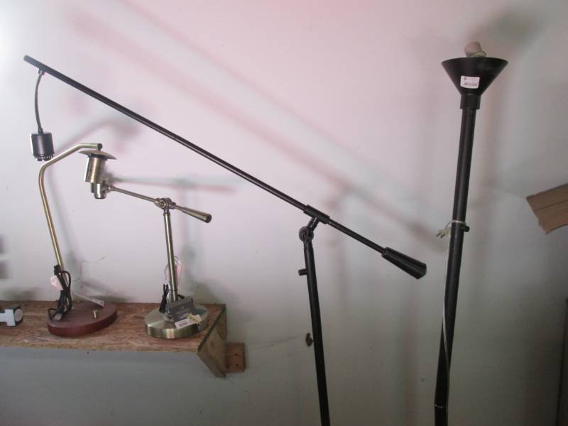 2 Desk Lamps, 2 Floor Lamps One Fl...