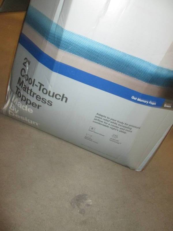 2 Cool Touch Mattress Topper (Quee...