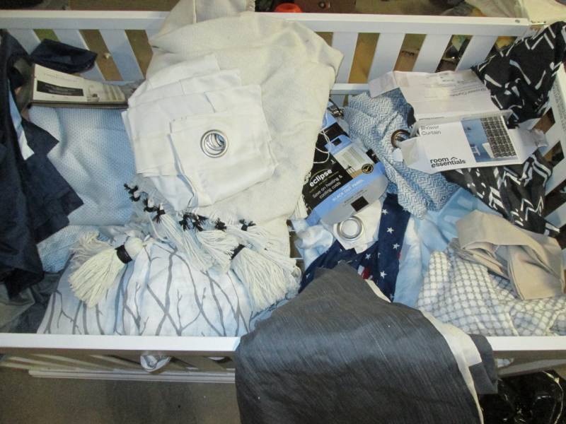 Large Lot of Window Coverings, Incl...