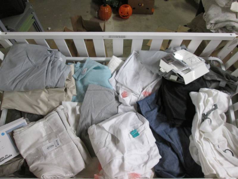 Large Bag of Various Sized Window P...