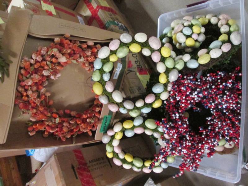 Holiday Wreath Lot- Various ...