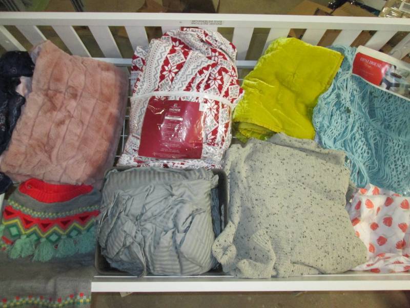 King Comforter Set, 2 Big Blankets,...