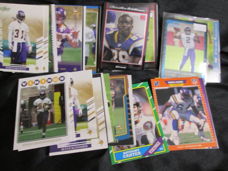 40 Minnesota Vikings Rookie Cards...
