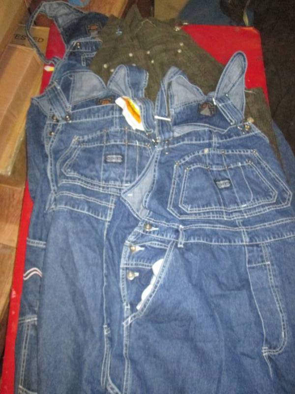 Womans OverallsShorts 4pc Lot - (...