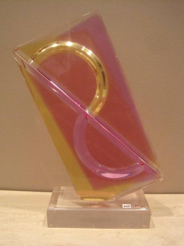 lot 7 image: Haziza Lucite Sculpture.