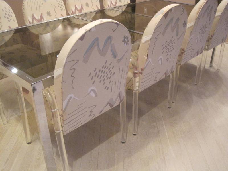 lot 22 image: A set of 8 Mid Century Modern Lucite Chairs.