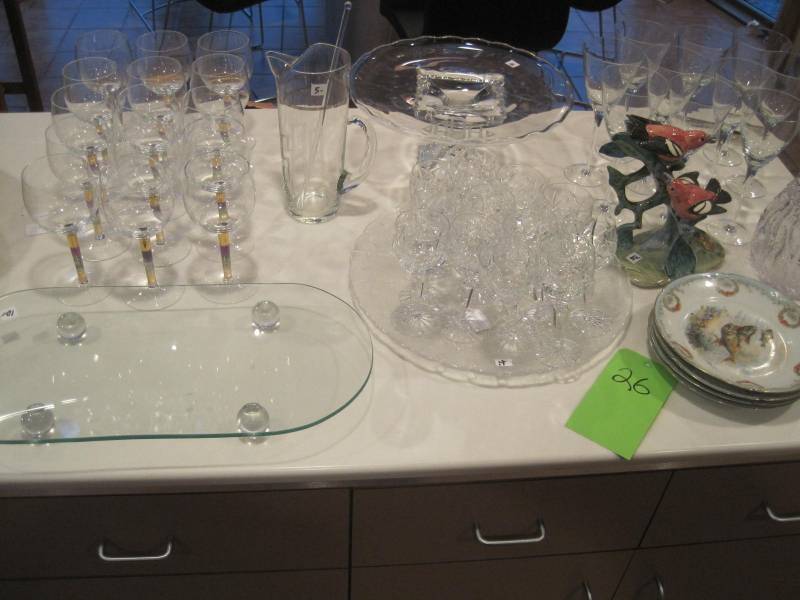 lot 26 image: A lot of Glass, Fish decorated china and Stangle Bird Figurine.
