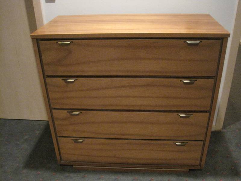 lot 50 image: Mid Century Modern Dresser.