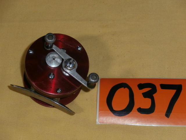 lot 37 image: Vintage LANGLEY Lurecast Narrow Spool Casting Reel