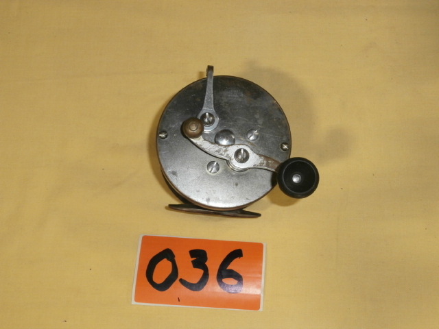 lot 36 image: Vintage FOUR BROS. SUMCO Free Spool Casting Reel