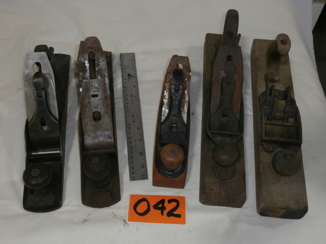 lot 42 image: Five Vintage Woodworking Planes