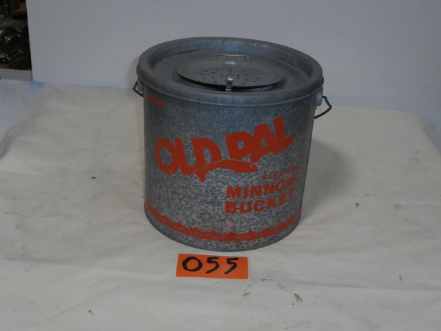 lot 55 image: Vintage OLD PAL Metal Minnow Bucket