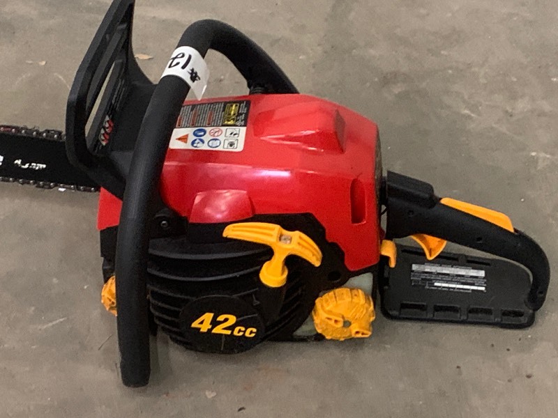 lot 12 image: Homelite 42 Chainsaw