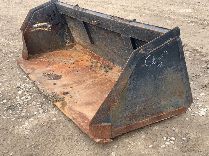 lot 2-A image: Skid-Loader Snow Bucket